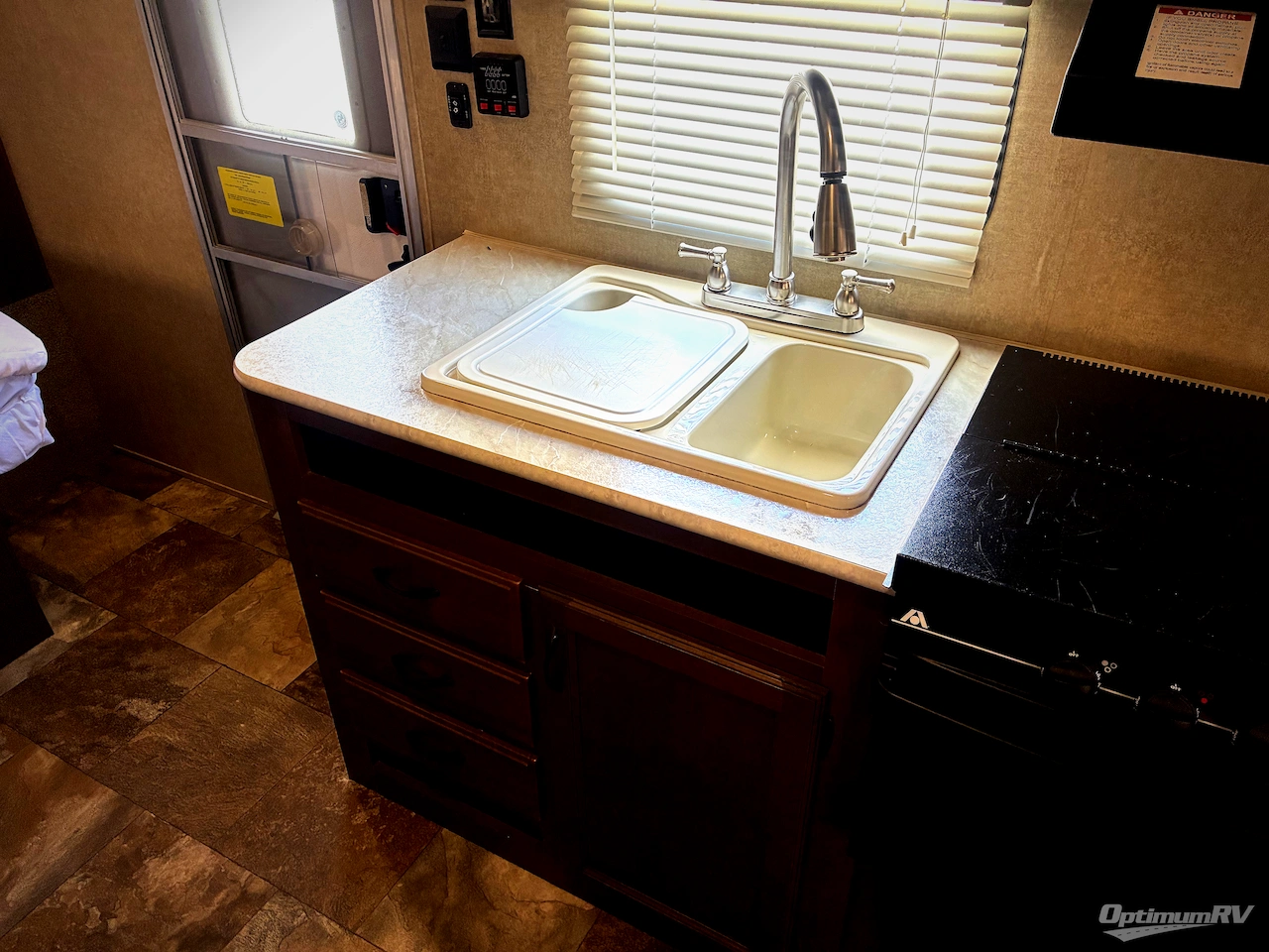 2014 Jayco Jay Flight Swift 198RD Photo 8