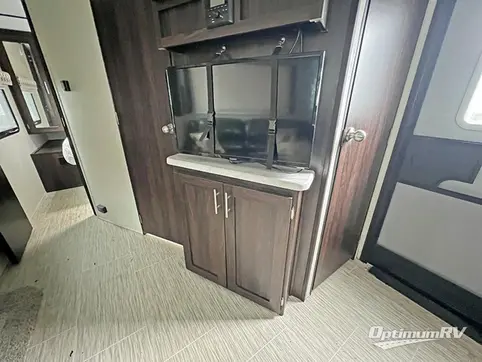 2019 Prime Time LaCrosse 3360BI RV Photo 3