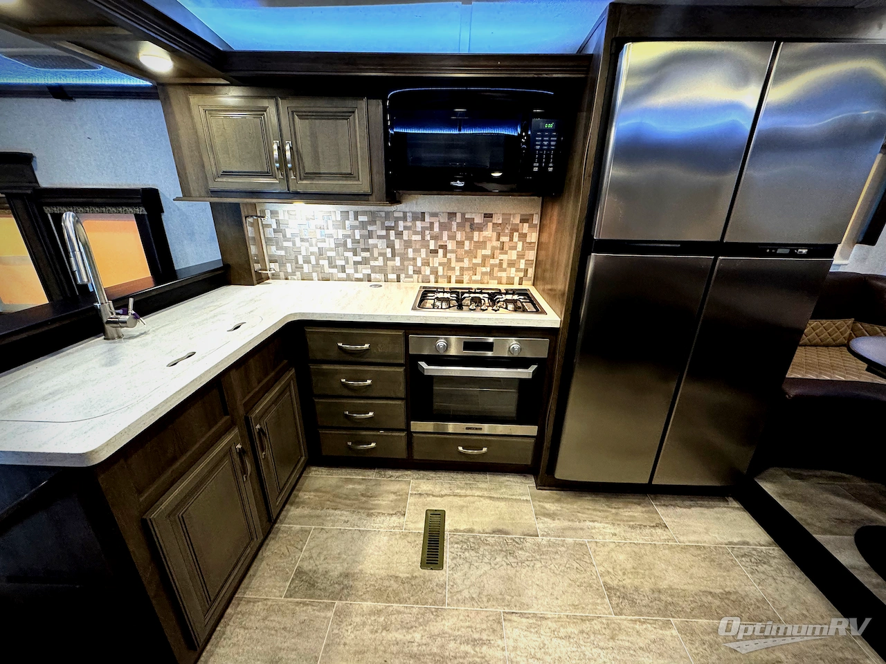 2018 Keystone Montana 3820FK Photo 6