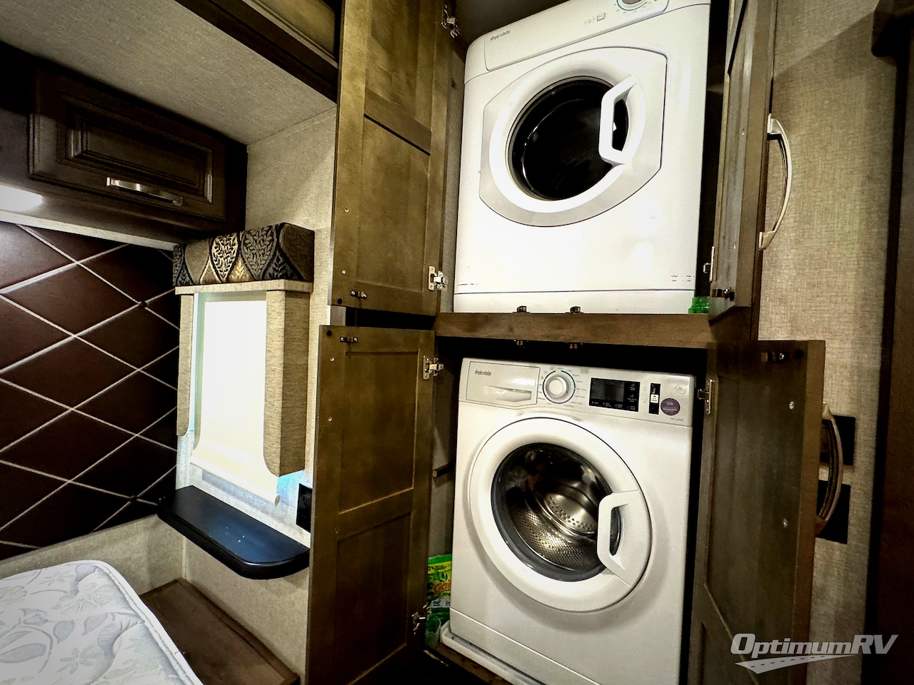 2018 Keystone Montana 3820FK Photo 20