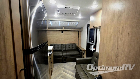 2022 Ember Overland Series 170MRB RV Photo 4
