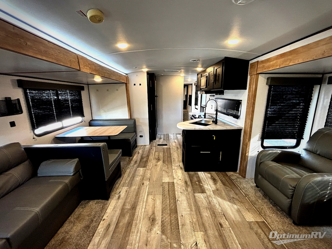 2023 Keystone Springdale 311RE Photo 9