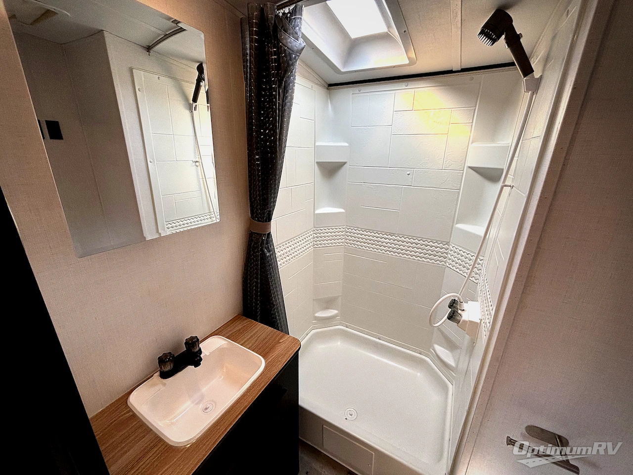 2023 Keystone Springdale 311RE Photo 13