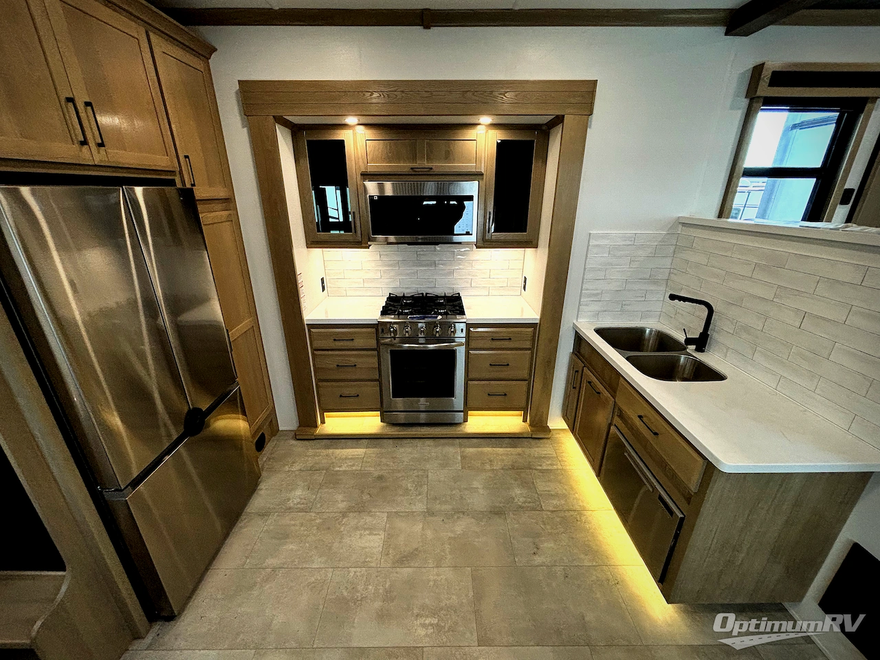 2024 Forest River RiverStone 425FO Photo 9