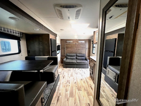 2022 Venture Sonic SN211VDB RV Photo 2