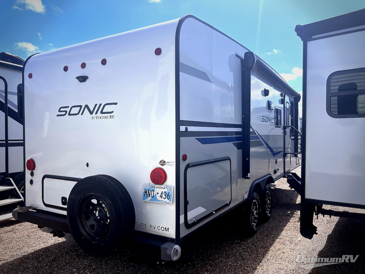 2022 Venture Sonic SN211VDB Photo 2