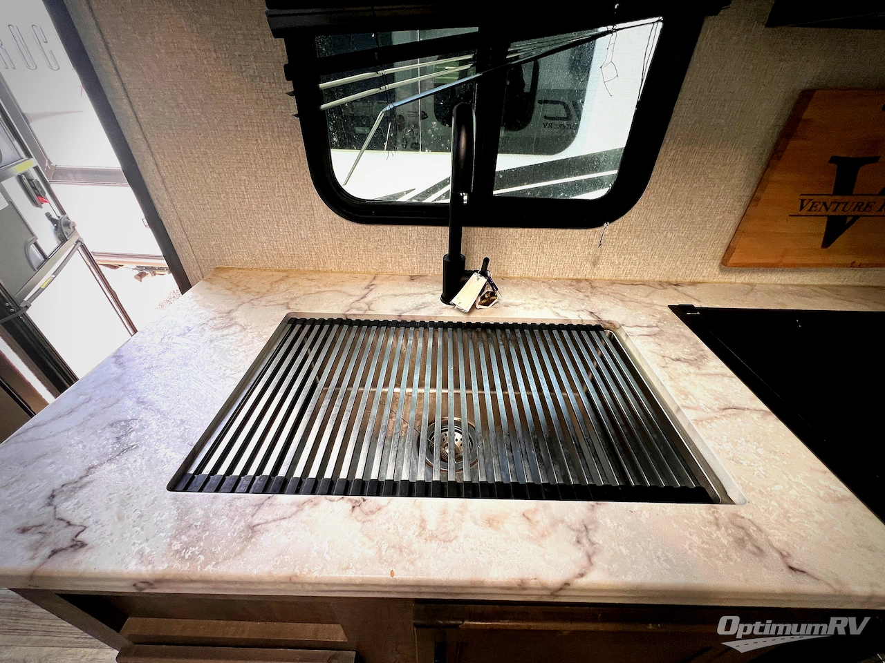 2022 Venture Sonic SN211VDB Photo 8