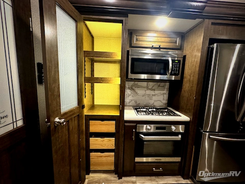 2020 Grand Design Solitude 380FL RV Photo 4