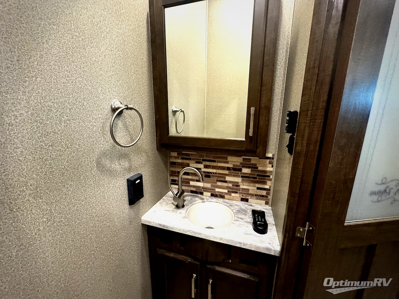 2020 Grand Design Solitude 380FL Photo 15