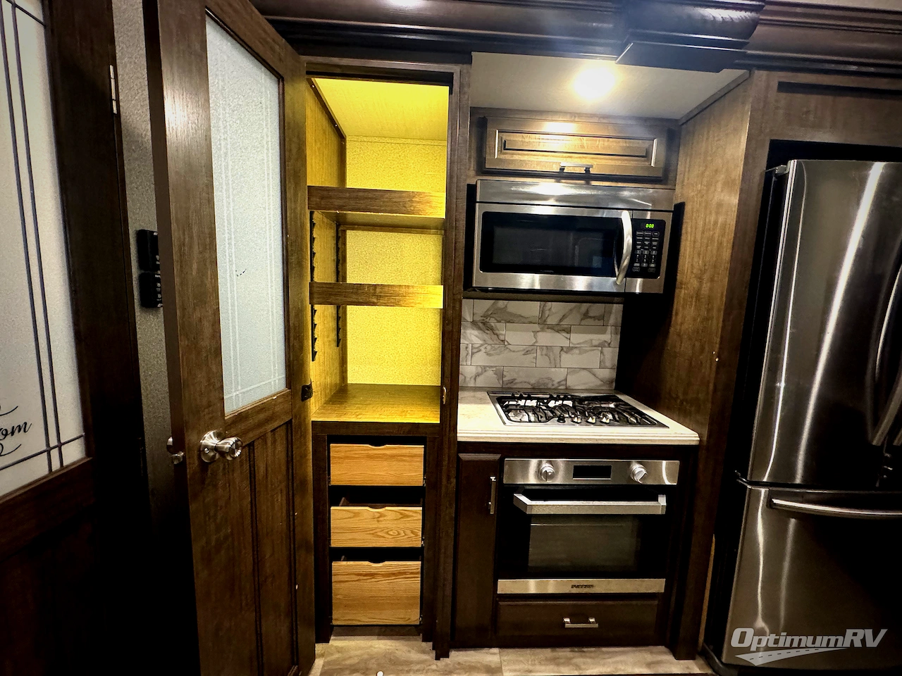 2020 Grand Design Solitude 380FL Photo 16