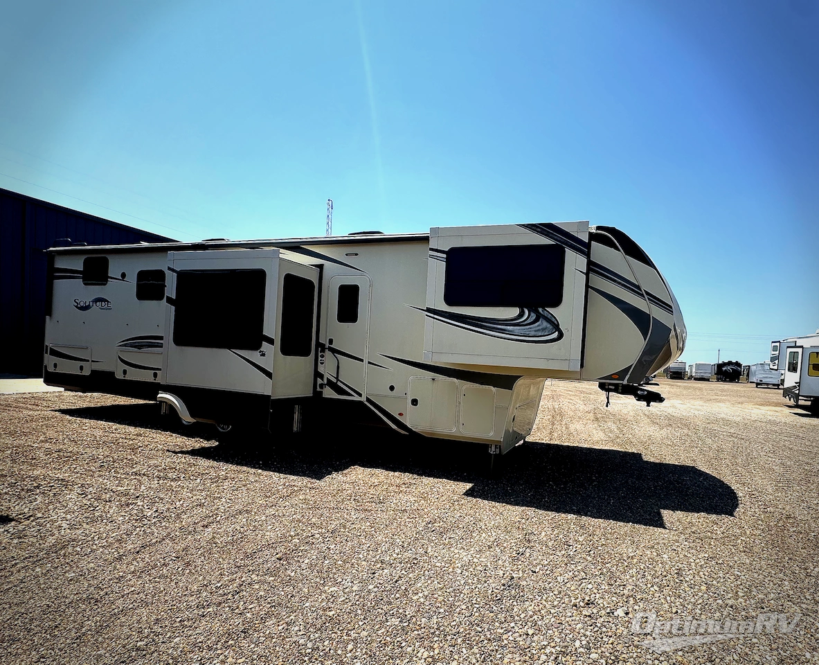 2020 Grand Design Solitude 380FL Photo 3