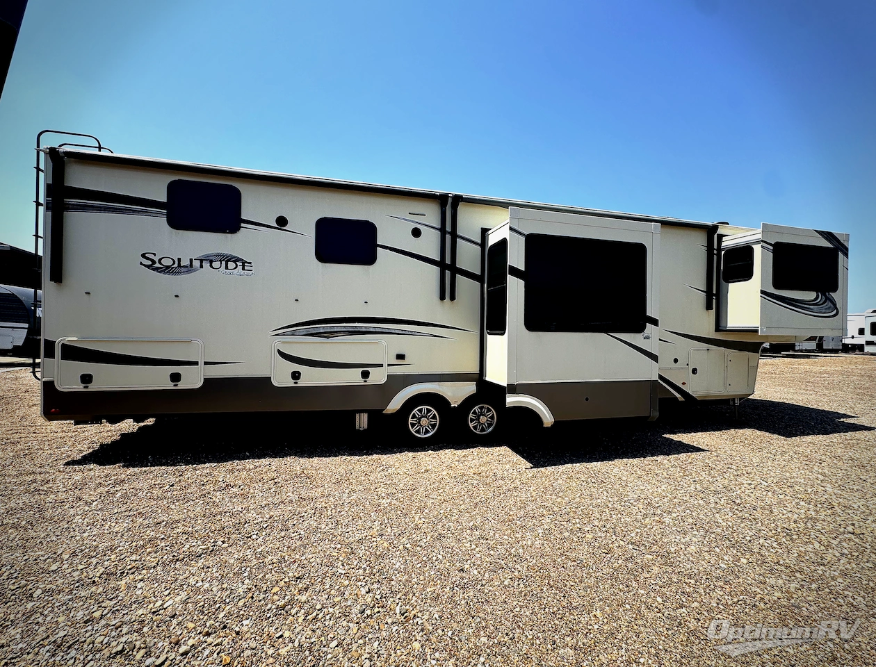 2020 Grand Design Solitude 380FL Photo 2