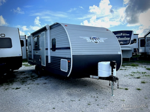 Used 2019 Shasta Shasta 25RS Featured Photo