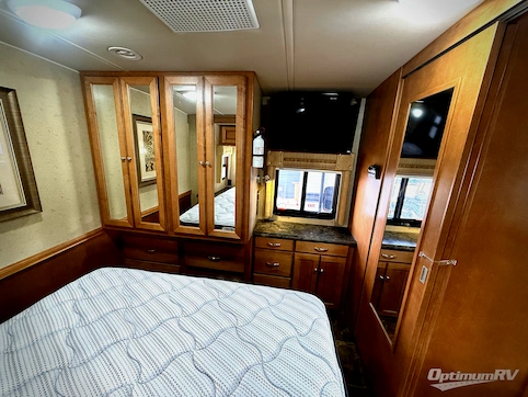 2013 Itasca Sunova 30A RV Photo 4