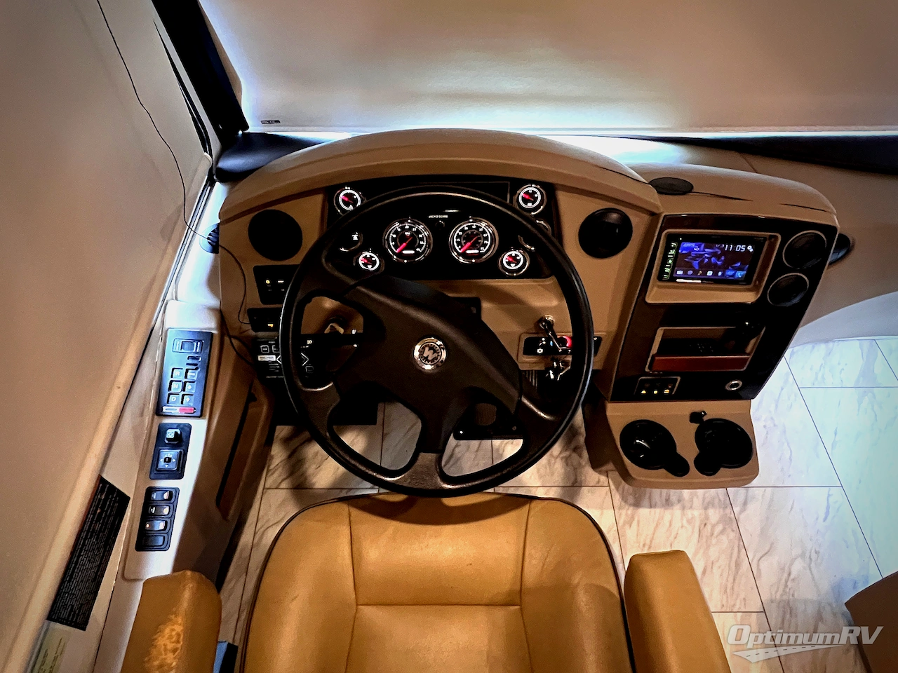 2017 Winnebago Forza 34T Photo 5