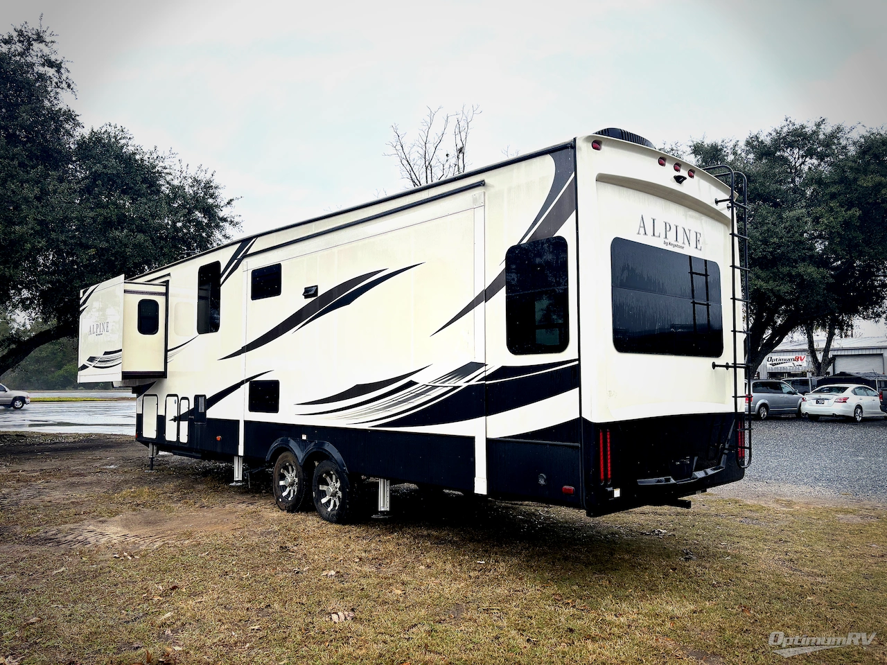 2019 Keystone alpine 3650RL Photo 2