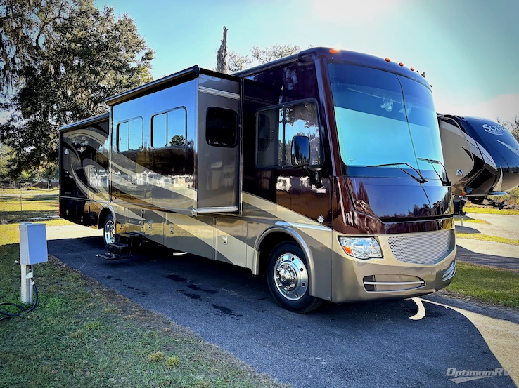 2015 Itasca Sunova 35G RV Photo 1