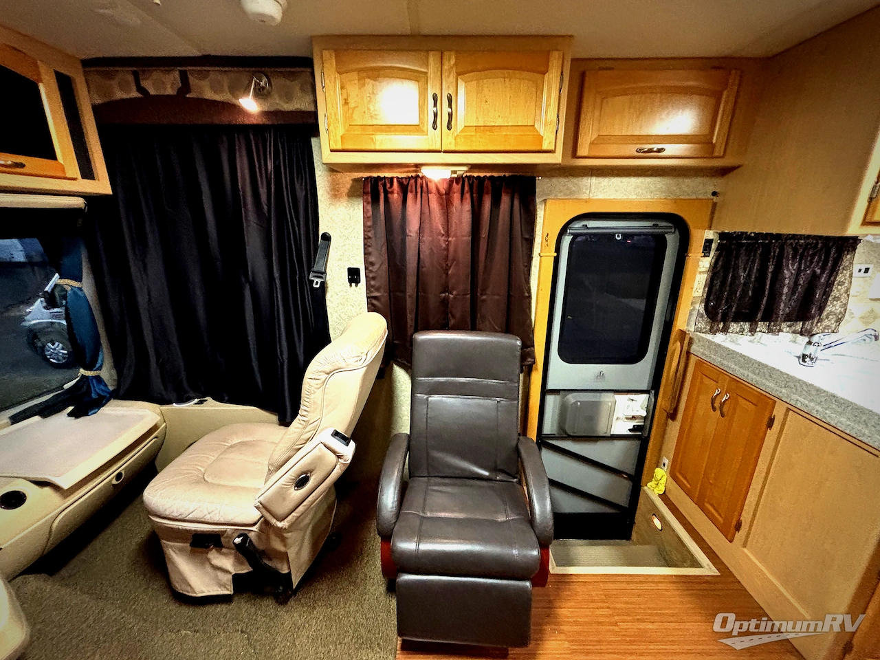 2007 Newmar Kountry Star KSCA 3762 Photo 11