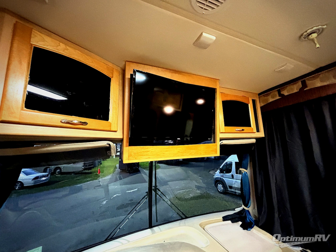 2007 Newmar Kountry Star KSCA 3762 Photo 10