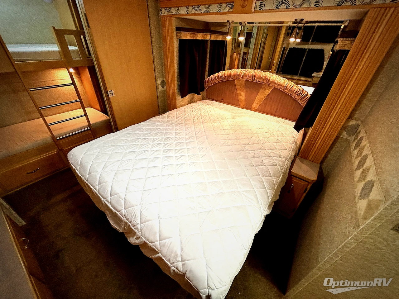 2007 Newmar Kountry Star KSCA 3762 Photo 20