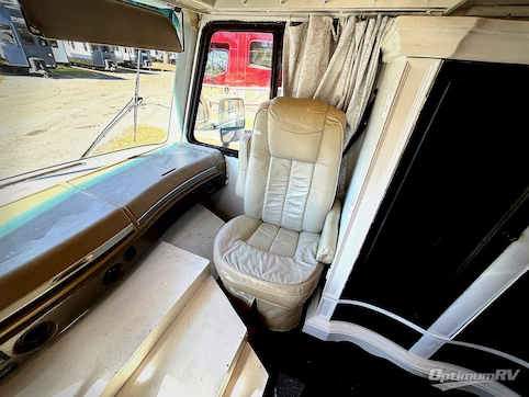 2002 Fleetwood Southwind 32v RV Photo 3