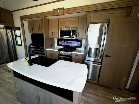 2024 KZ Durango Gold G382MBQ RV Photo 3