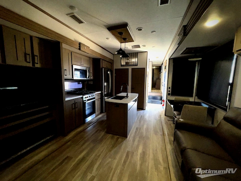 2024 KZ Durango Gold G382MBQ RV Photo 4