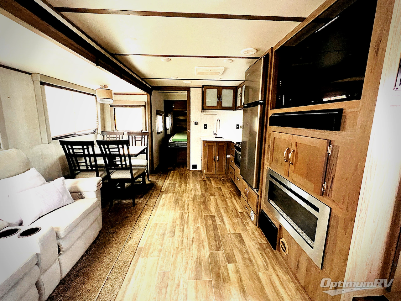 2021 Gulf Stream Envision 258RB Photo 2