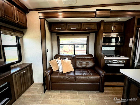 2020 Keystone alpine 3021RE RV Photo 2