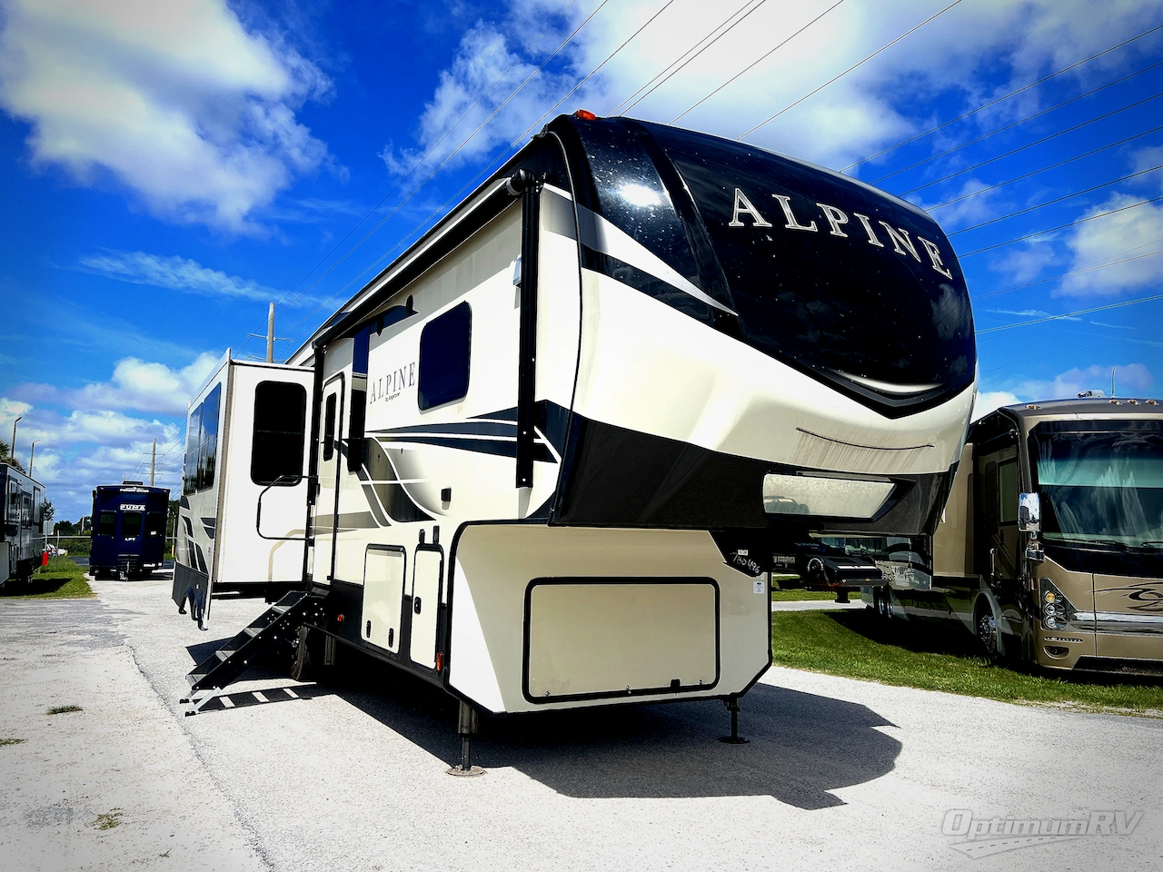 2020 Keystone alpine 3021RE Photo 1