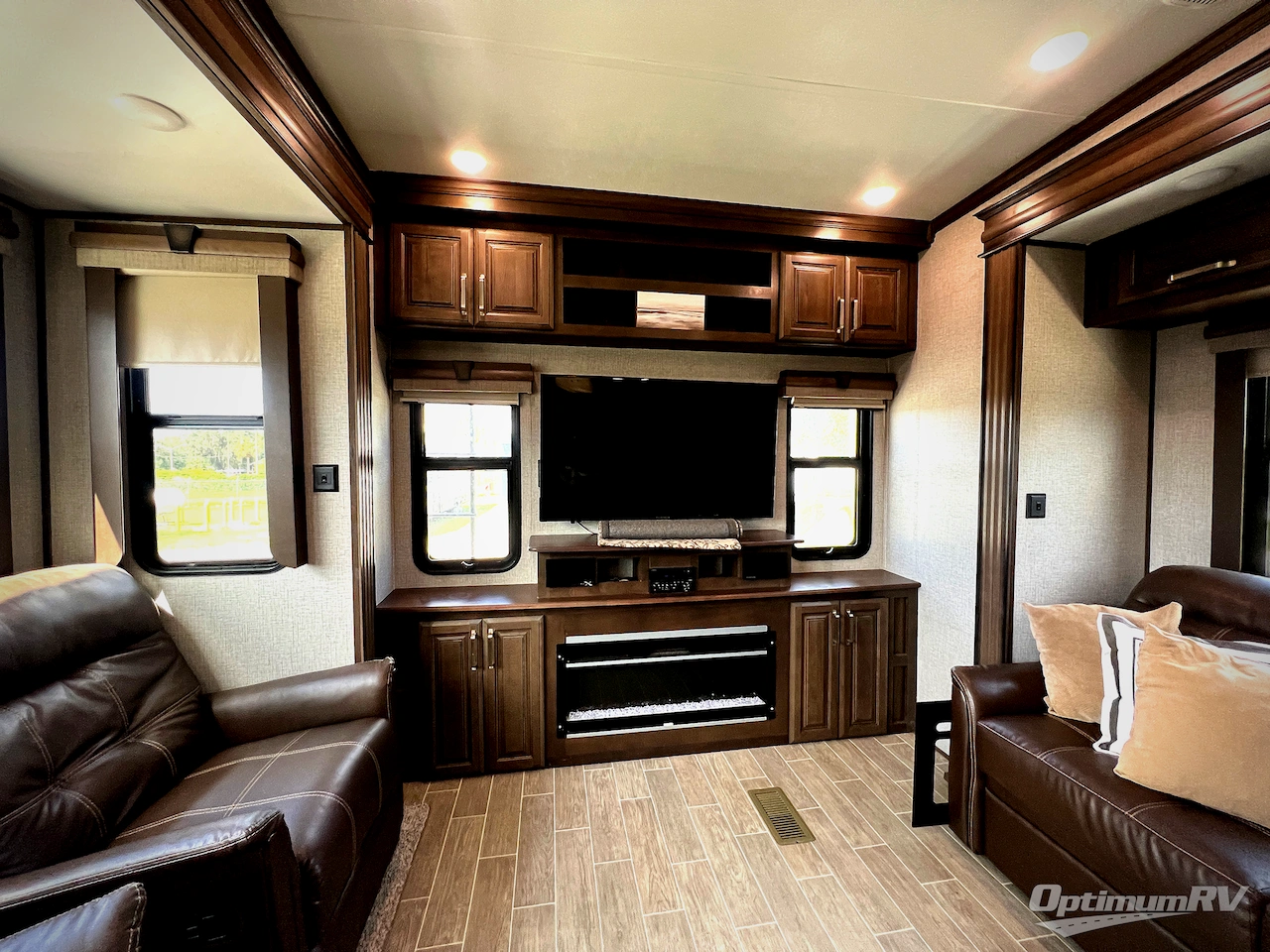 2020 Keystone alpine 3021RE Photo 6