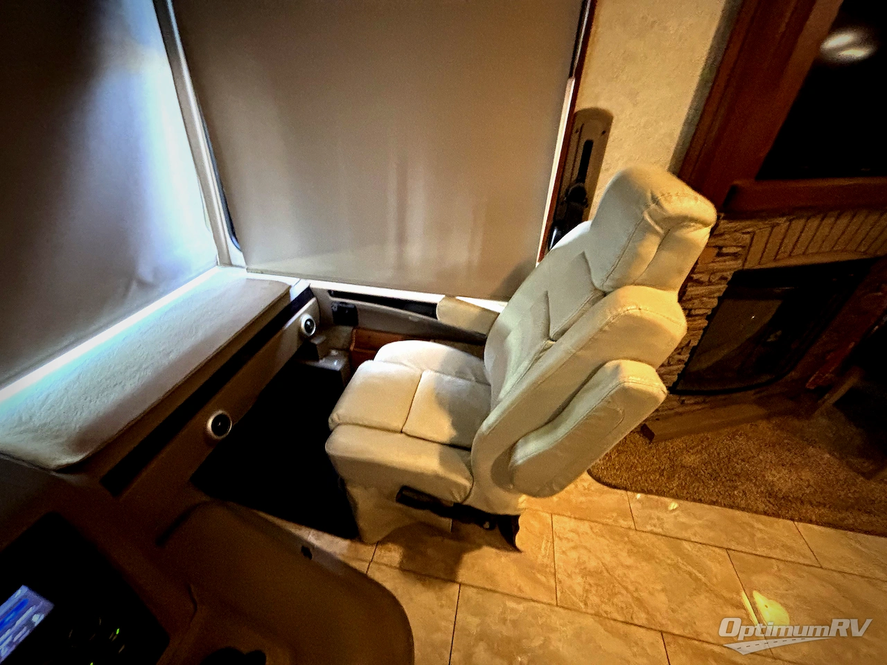 2016 Forest River Georgetown XL 378TS Photo 9