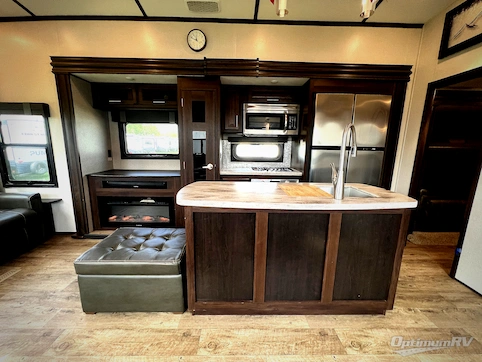 2019 Jayco North Point 377RLBH RV Photo 2