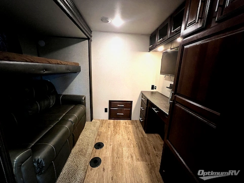 2019 Jayco North Point 377RLBH RV Photo 2