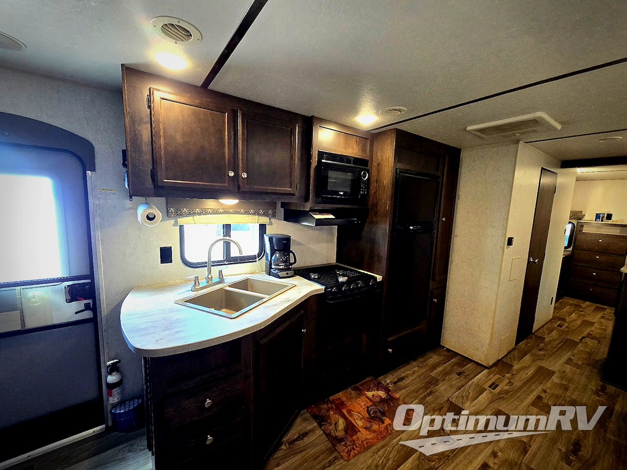 2018 Starcraft Autumn Ridge Outfitter 31BHU Photo 6