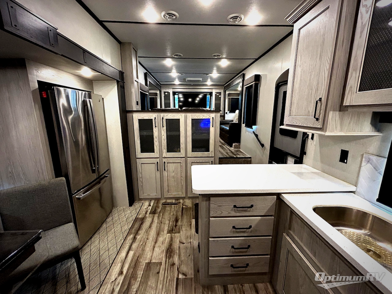 2022 Keystone Montana High Country 377FL Photo 4