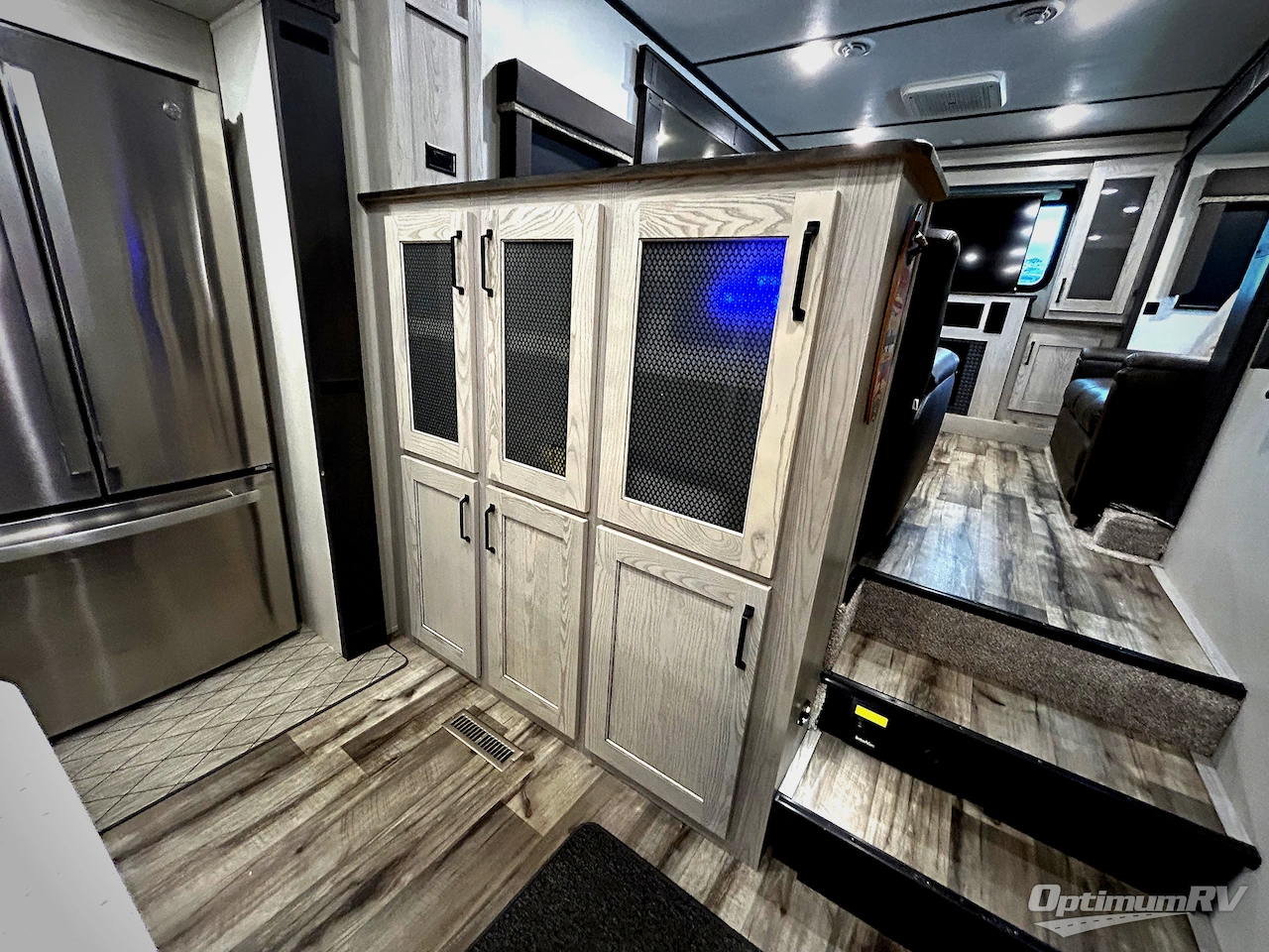 2022 Keystone Montana High Country 377FL Photo 12