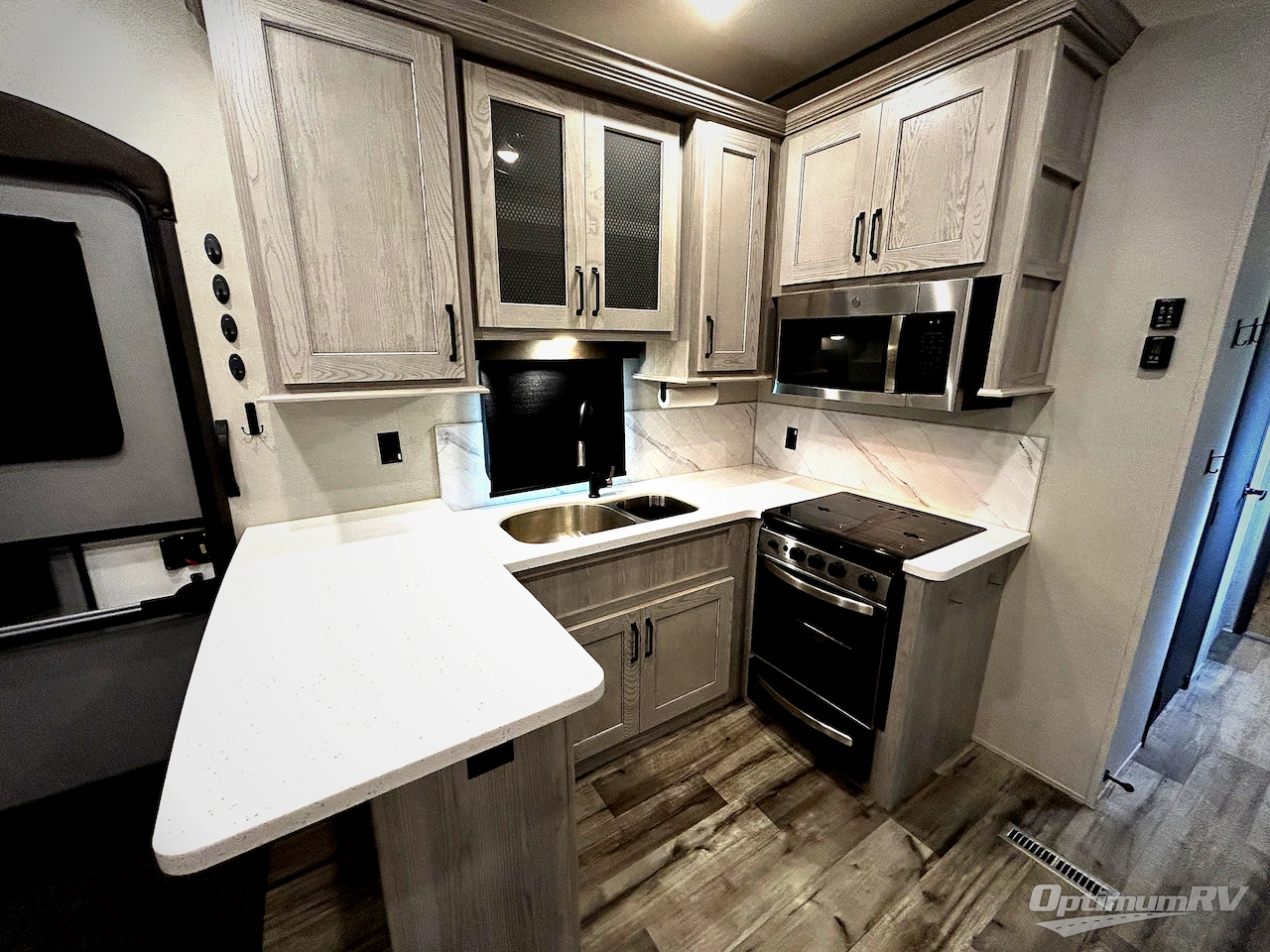 2022 Keystone Montana High Country 377FL Photo 15