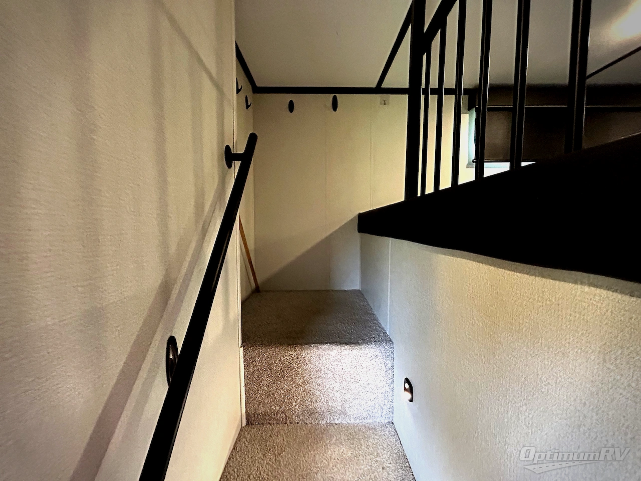 2022 Keystone Montana High Country 377FL Photo 20