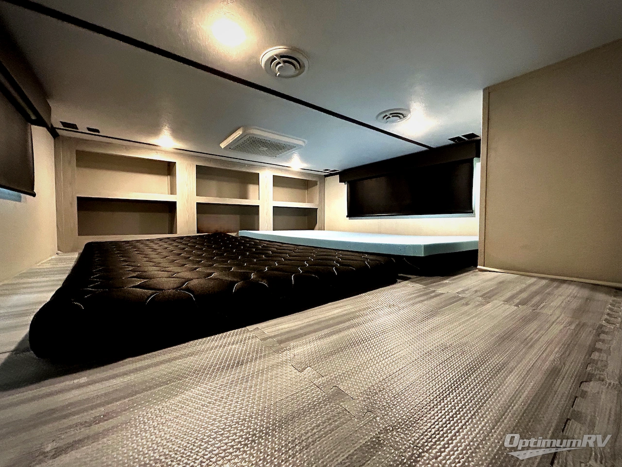 2022 Keystone Montana High Country 377FL Photo 21