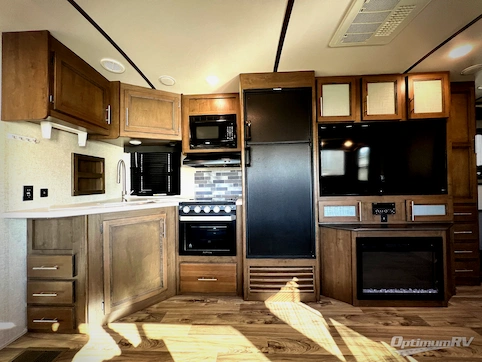2020 Keystone Cougar Half-Ton 26RBS RV Photo 2