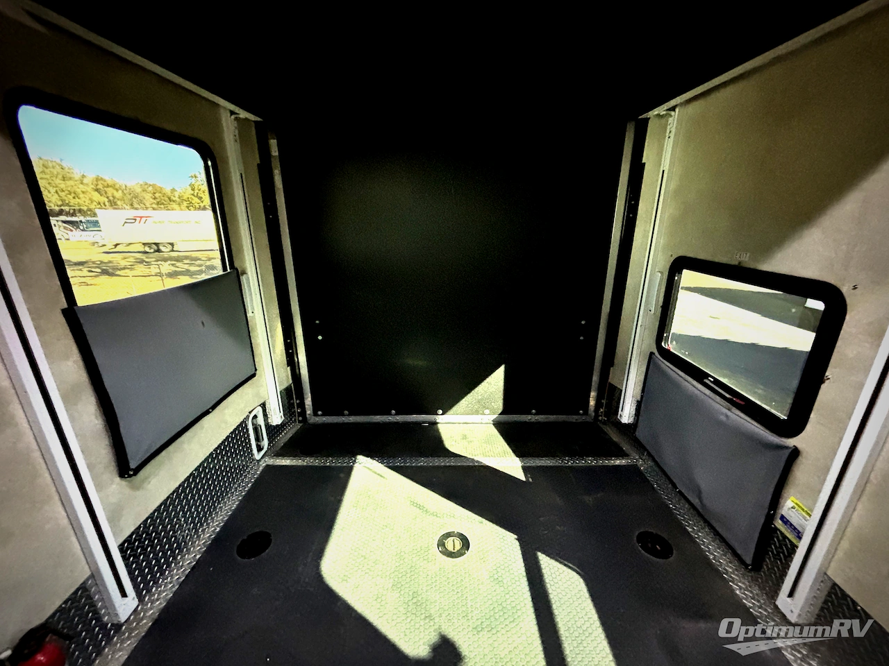 2016 Keystone Carbon 31 Photo 15