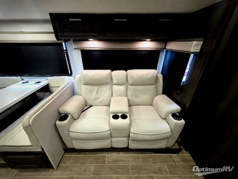 2022 Forest River Georgetown 5 Series 34H5 RV Photo 2