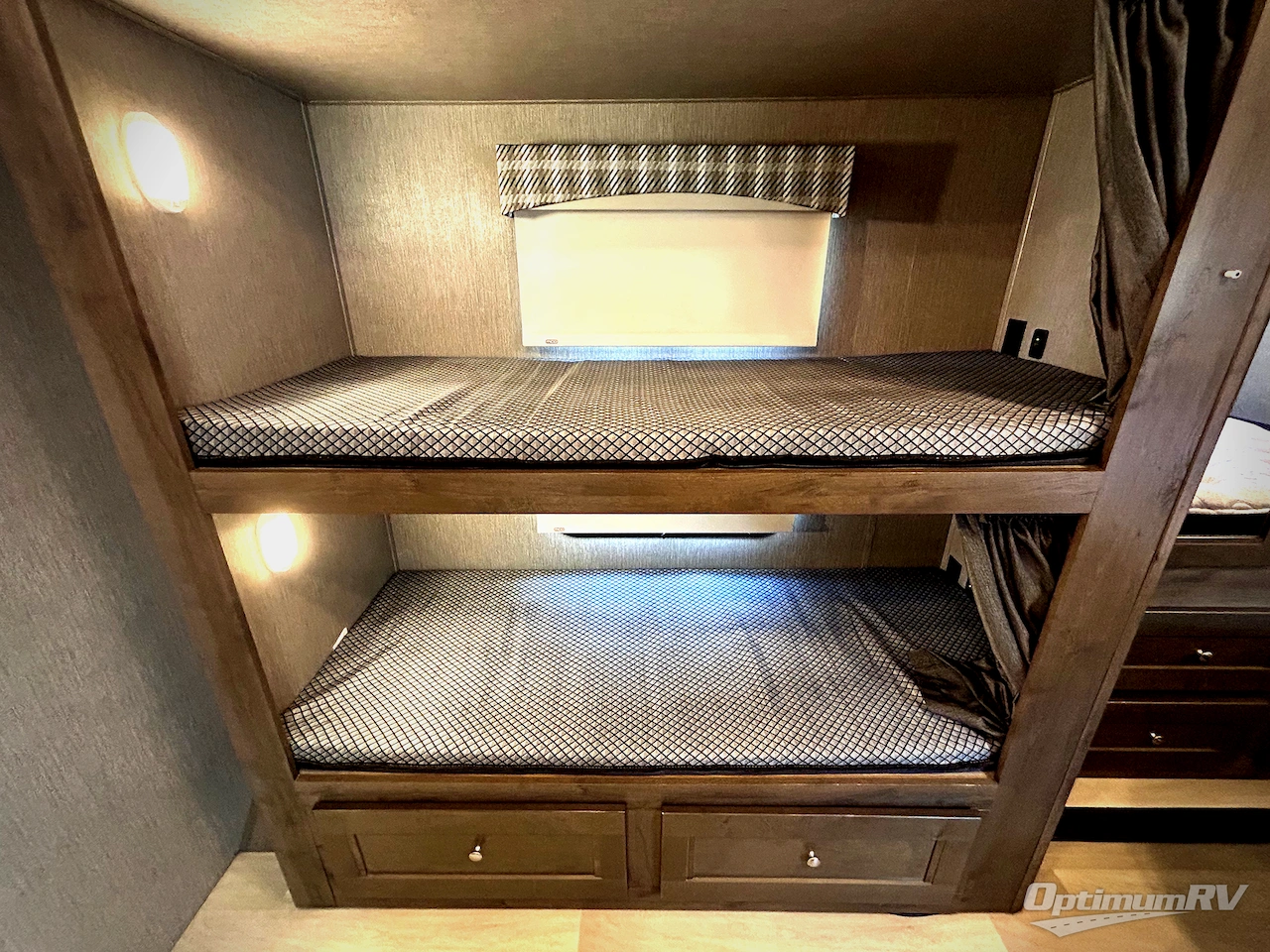 2022 NeXus Wraith 35W Photo 18
