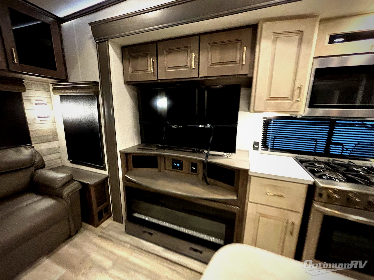 2022 Alliance Paradigm 340RL Photo 19