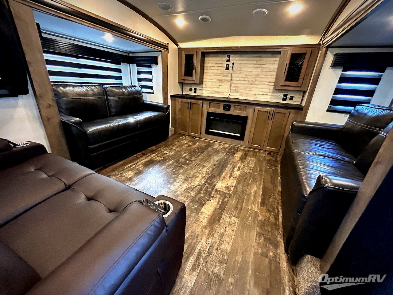 2021 Forest River Sabre 37FLL Photo 7