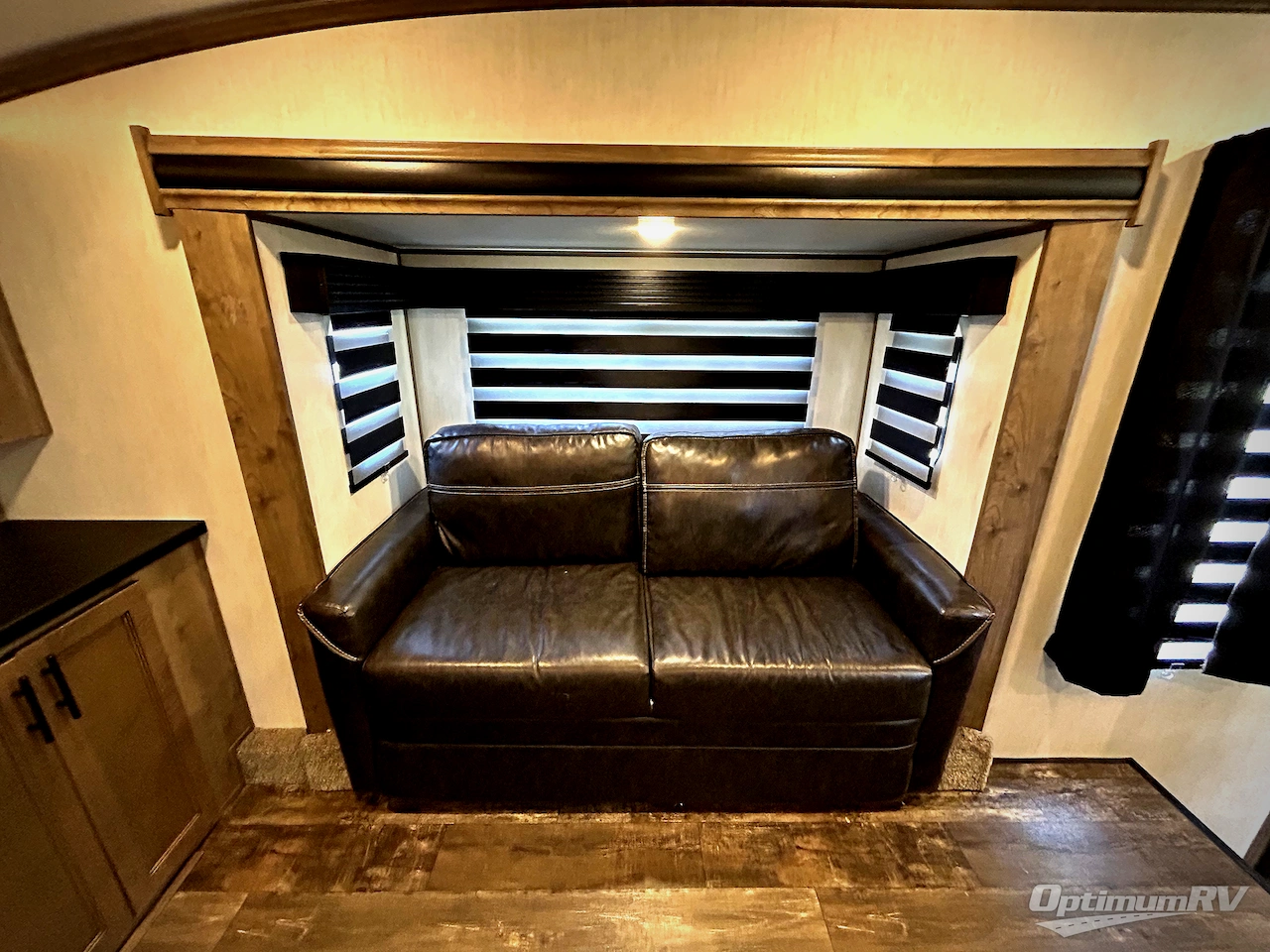 2021 Forest River Sabre 37FLL Photo 8