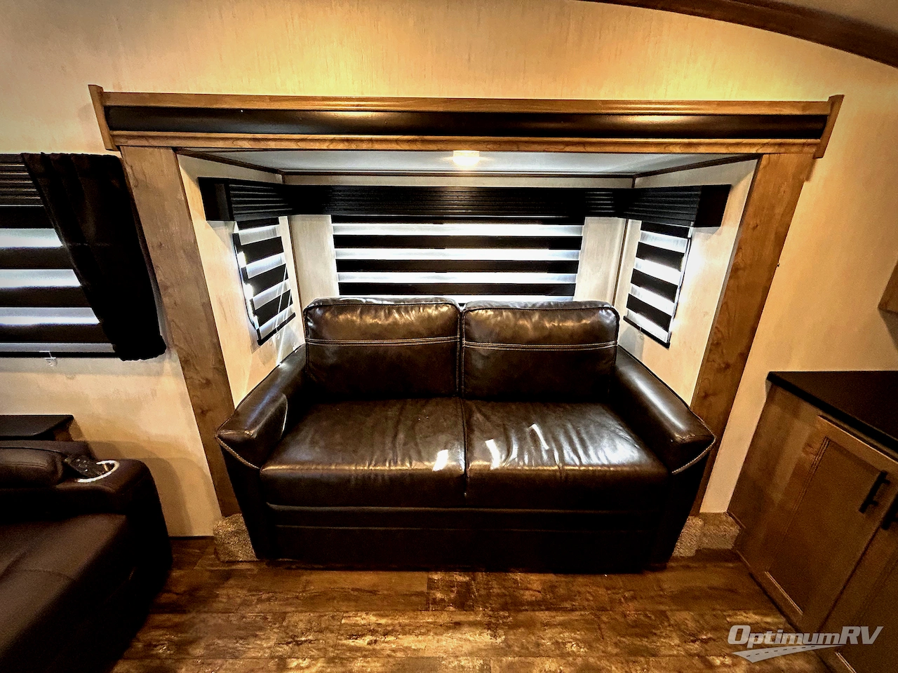 2021 Forest River Sabre 37FLL Photo 10