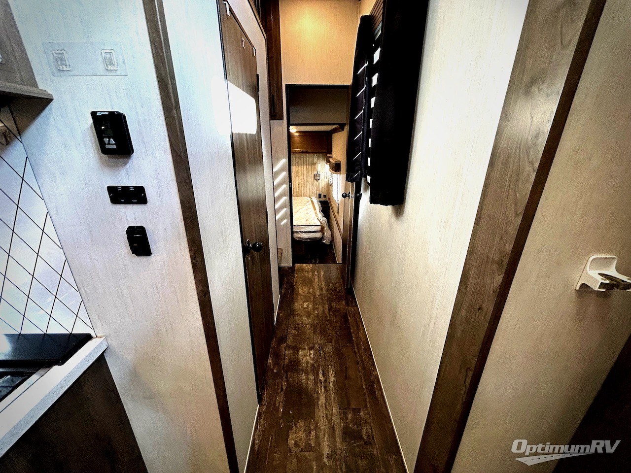 2021 Forest River Sabre 37FLL Photo 16