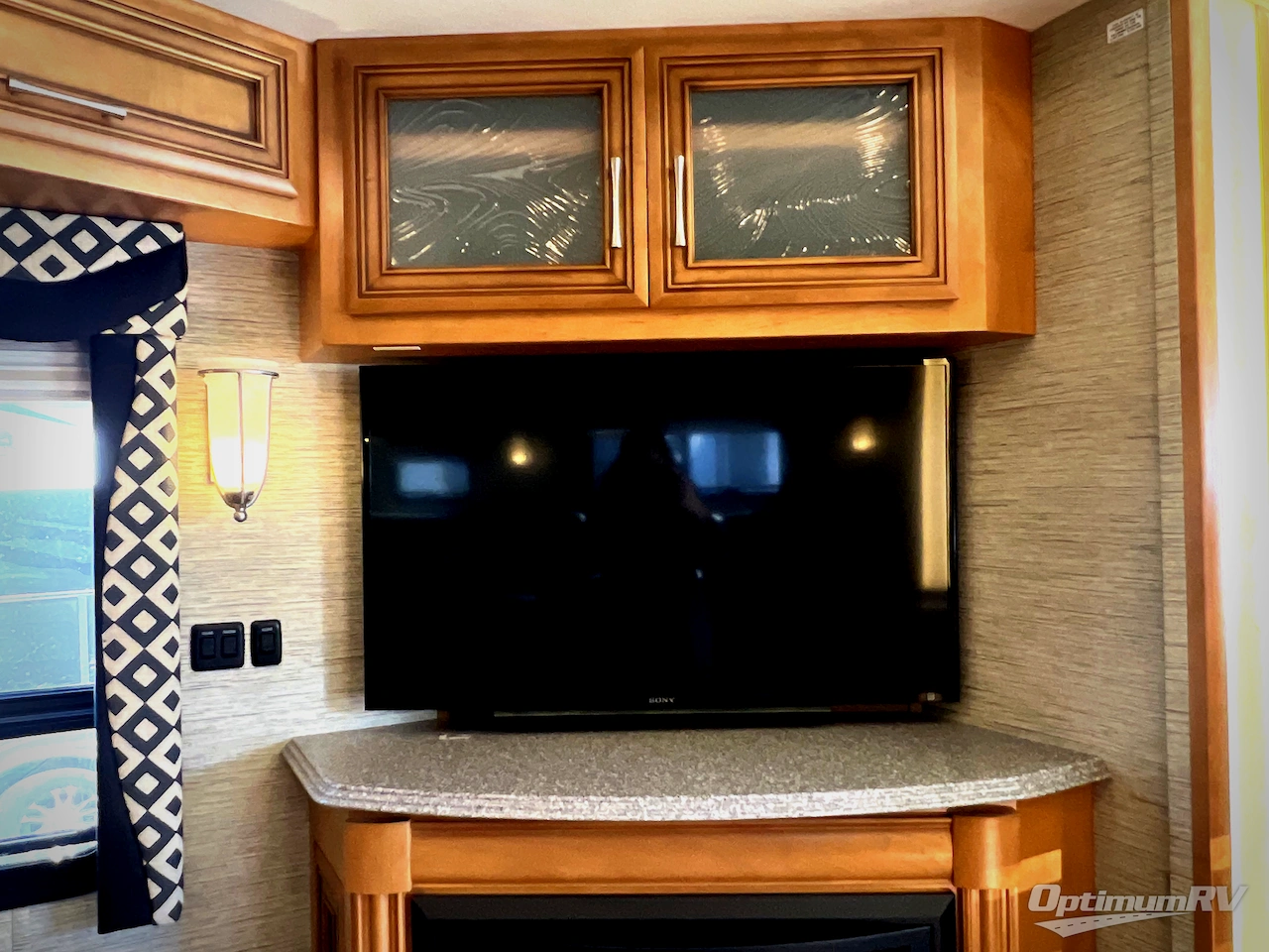2016 Newmar Canyon Star 3914 Photo 10